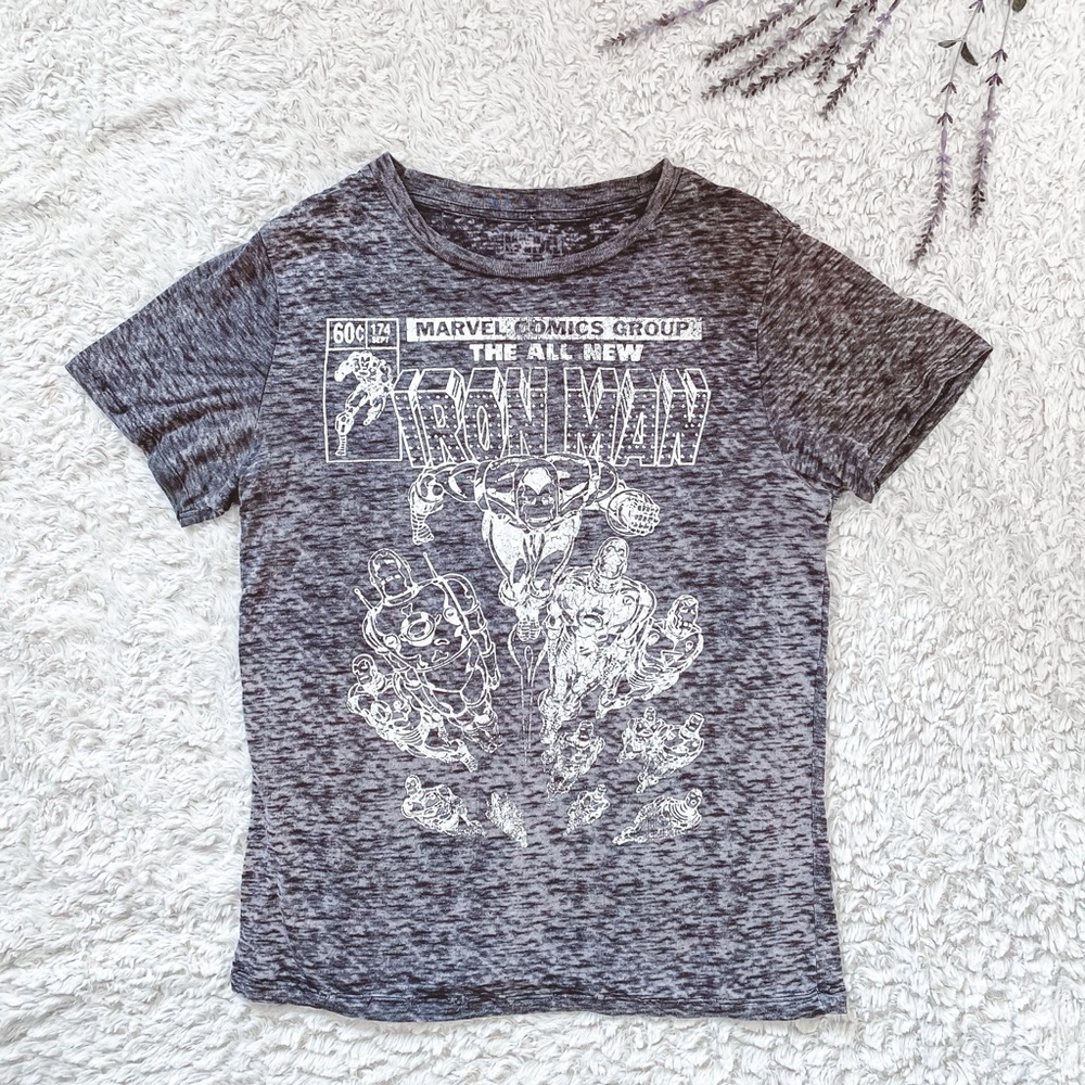 Marvel Comics Iron Man gray and white soft t shirt